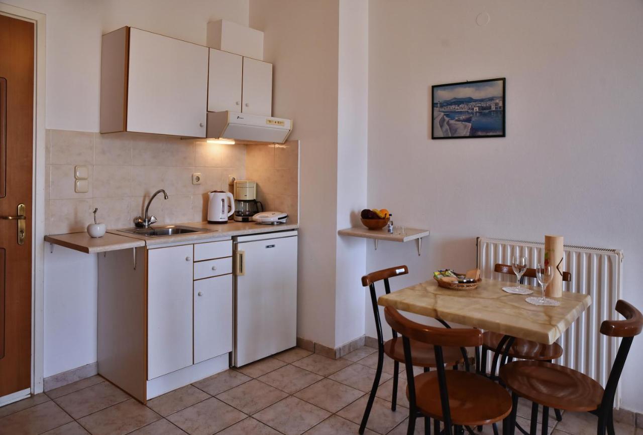 Nirevel Apartments Gouves Esterno foto